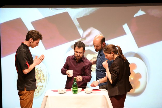 Oeuvre Renaud Cojo, Ouvre le chien Photo : Xavier Cantat